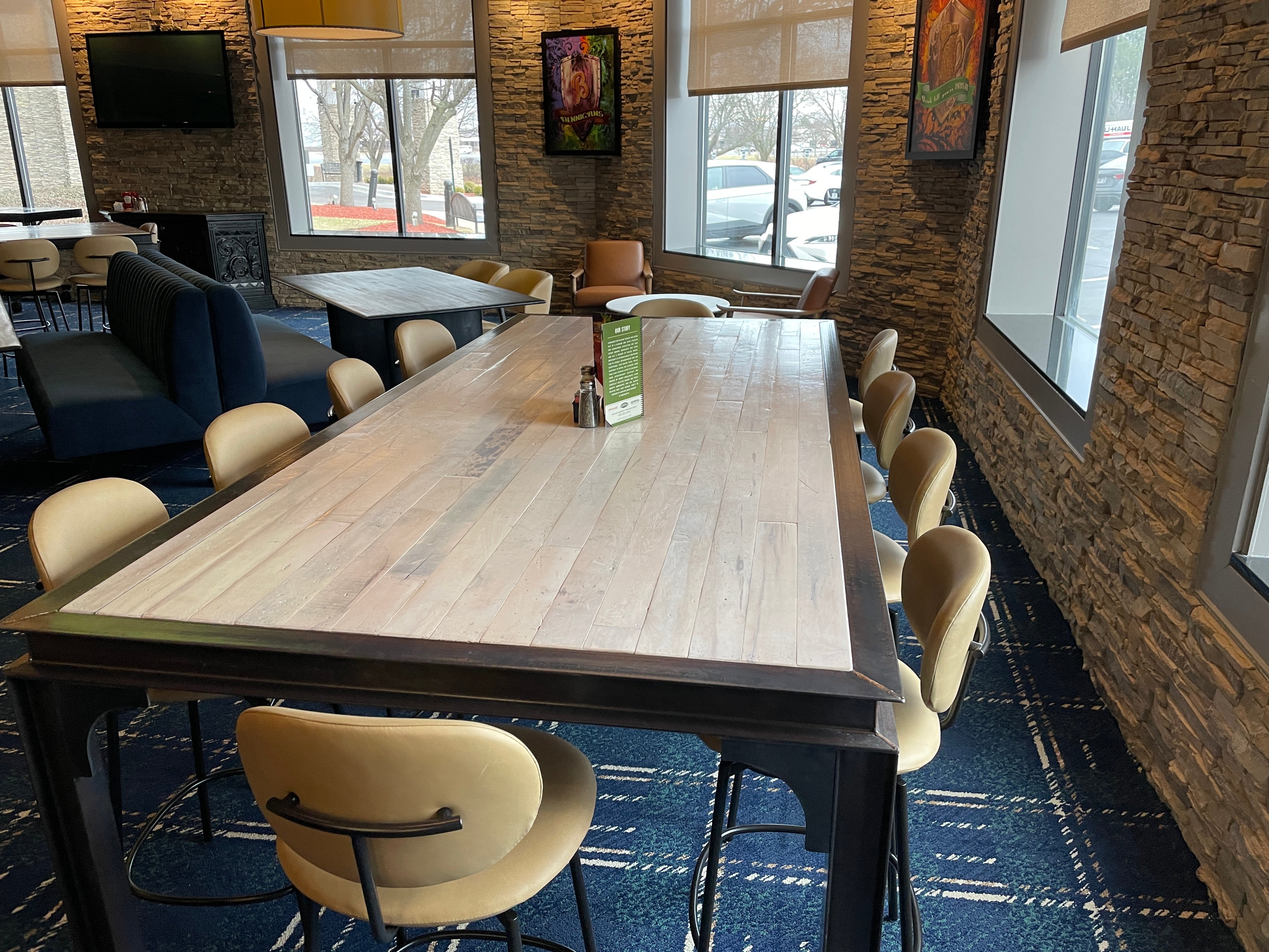 Bennigan's - VIP Lounge